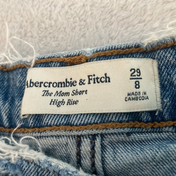 Abercrombie High Rise Mom Short - Picture 8 of 8